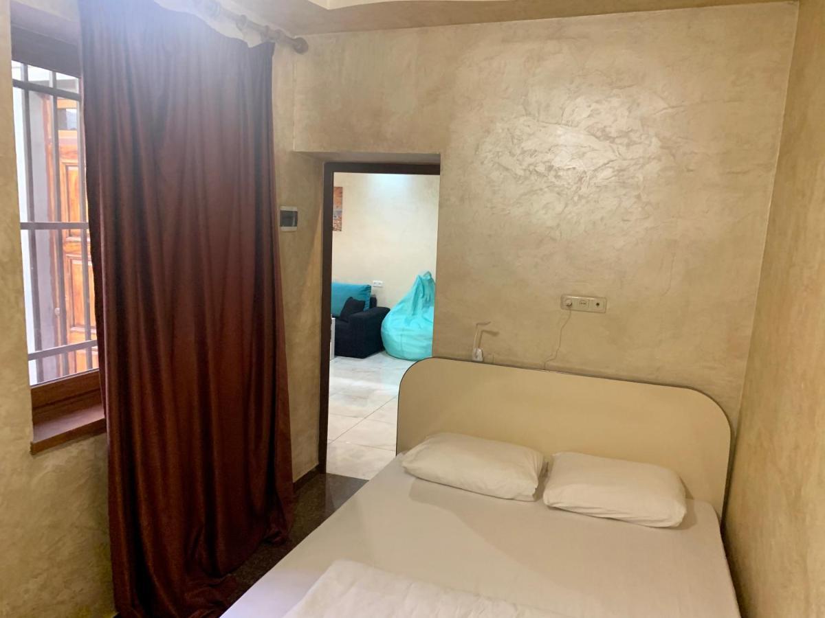 Luxury Apartment With Jacuzzi On Republic Square Erivan Dış mekan fotoğraf